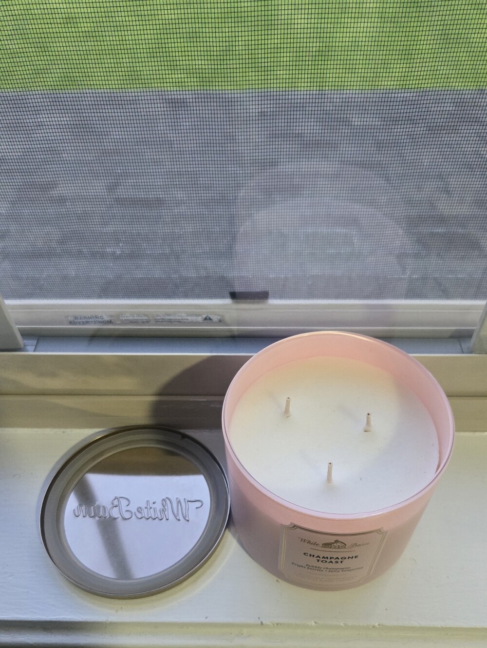 White Barn Bath & Body Works Champagne Toast Candle - Picture 4 of 6